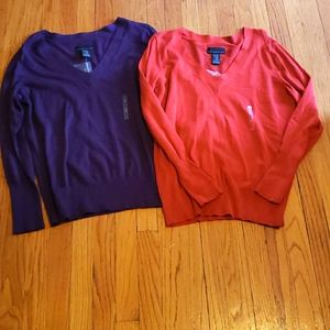 2 New v neck sweaters